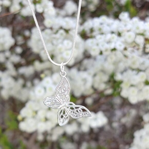 Sterling Silver Butterfly Necklace Danity Pendant Snake Chain Fashion Jewelry - Picture 3 of 9